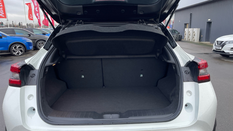 Nissan Juke 1.6 Hybrid Tekna+ 5dr Auto Hybrid Hatchback